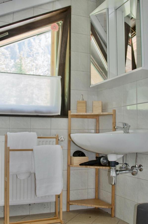 Gasthaus-Pension Zum Muhlrad Unterbergen エクステリア 写真